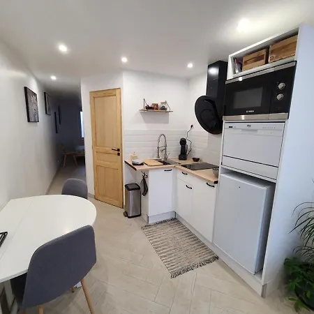דירה Au Centre-ville D'epinal, Parfait Pour 2 Avec Commodites Incluses - Fr-1-589-468 Épinal